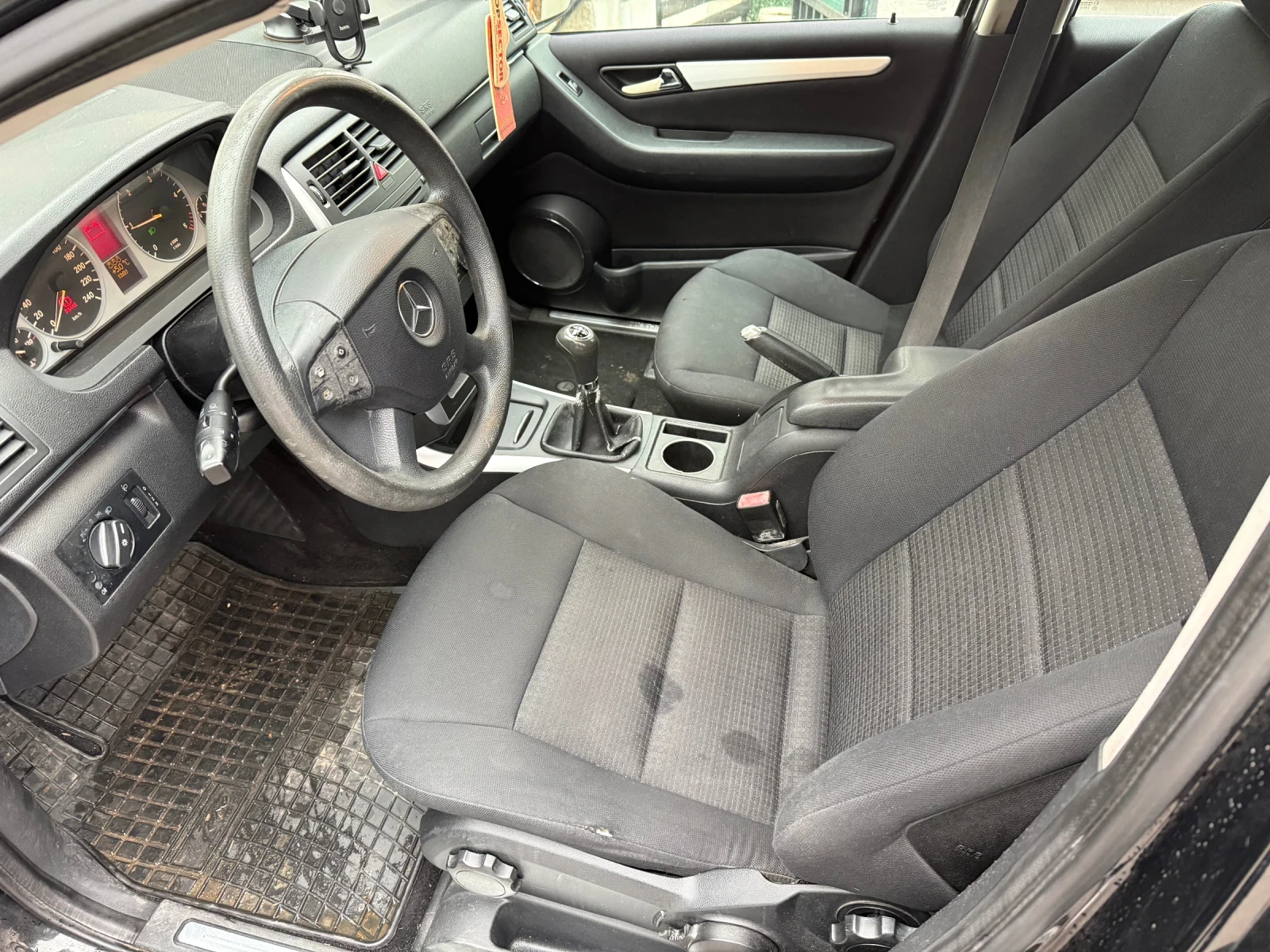 Mercedes-Benz B 180 Регистриран - изображение 5