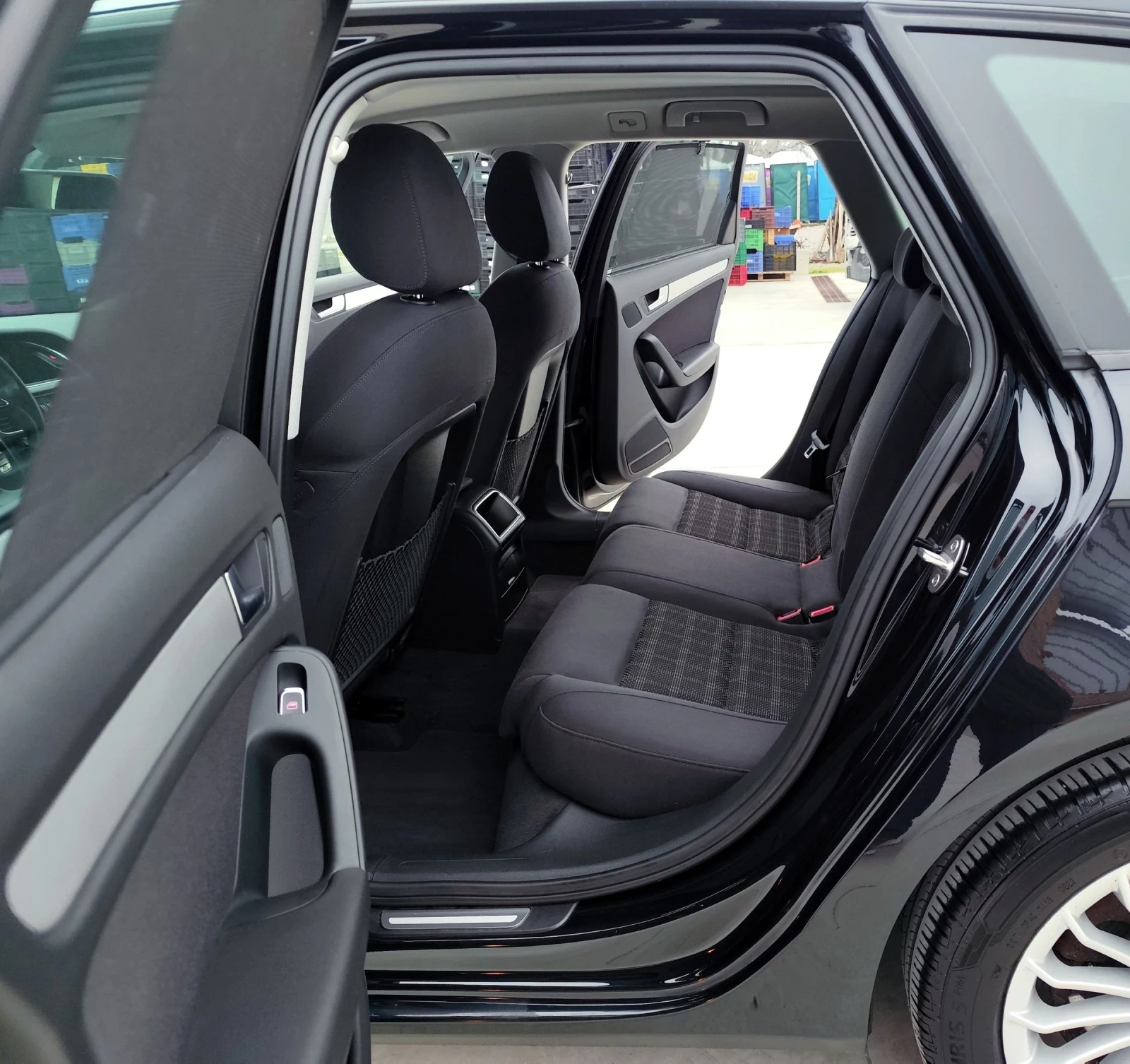 Audi A4 2.0TDI-LED-BI-XENON-NAVI-���������-EU-5 | Mobile.bg � ����������� 11