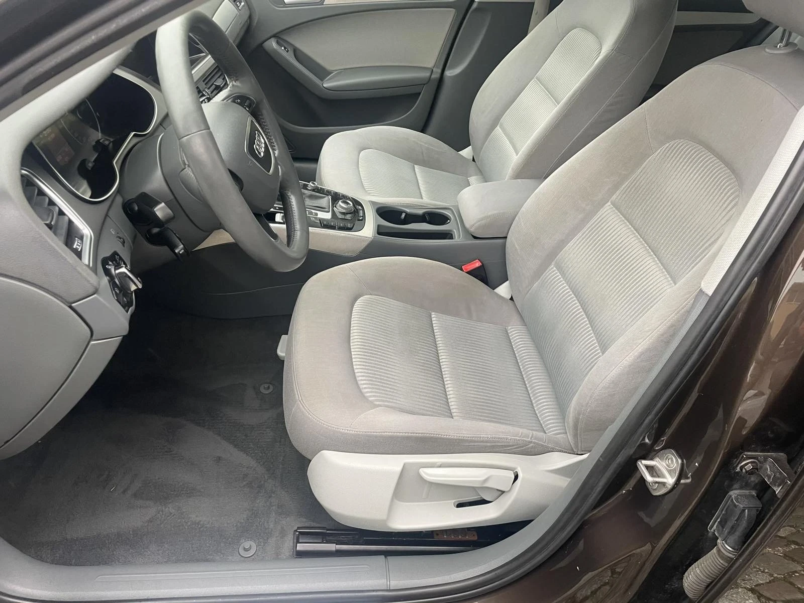 Audi A4 2.0 TDI Advanced - изображение 9