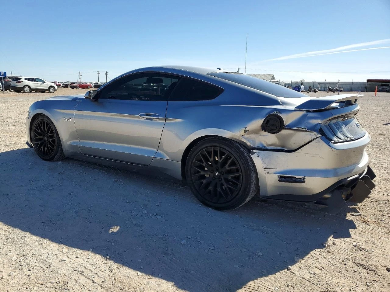 Ford Mustang Gt, снимка 3 - Автомобили и джипове - 53907639