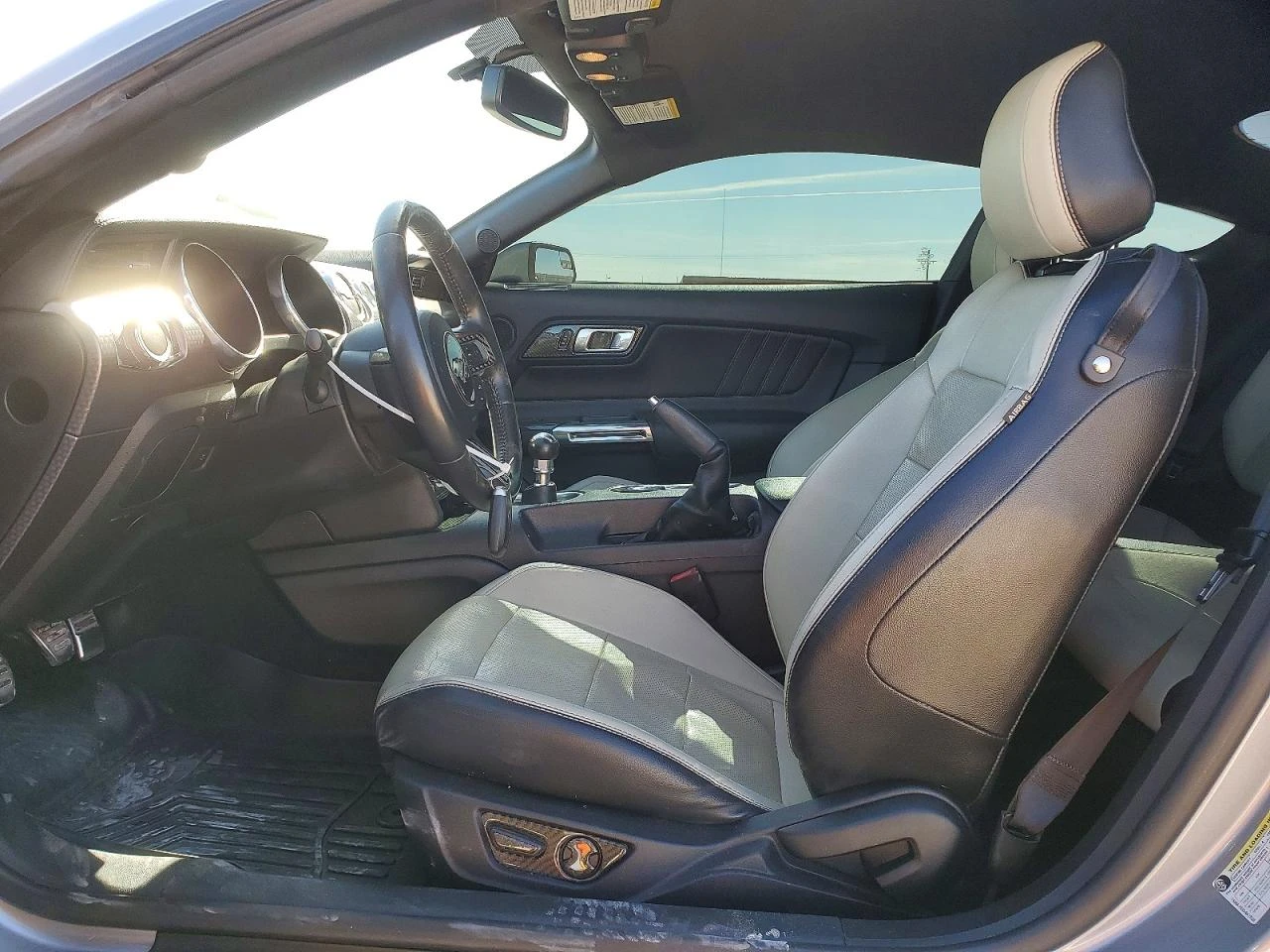 Ford Mustang Gt, снимка 7 - Автомобили и джипове - 53907639