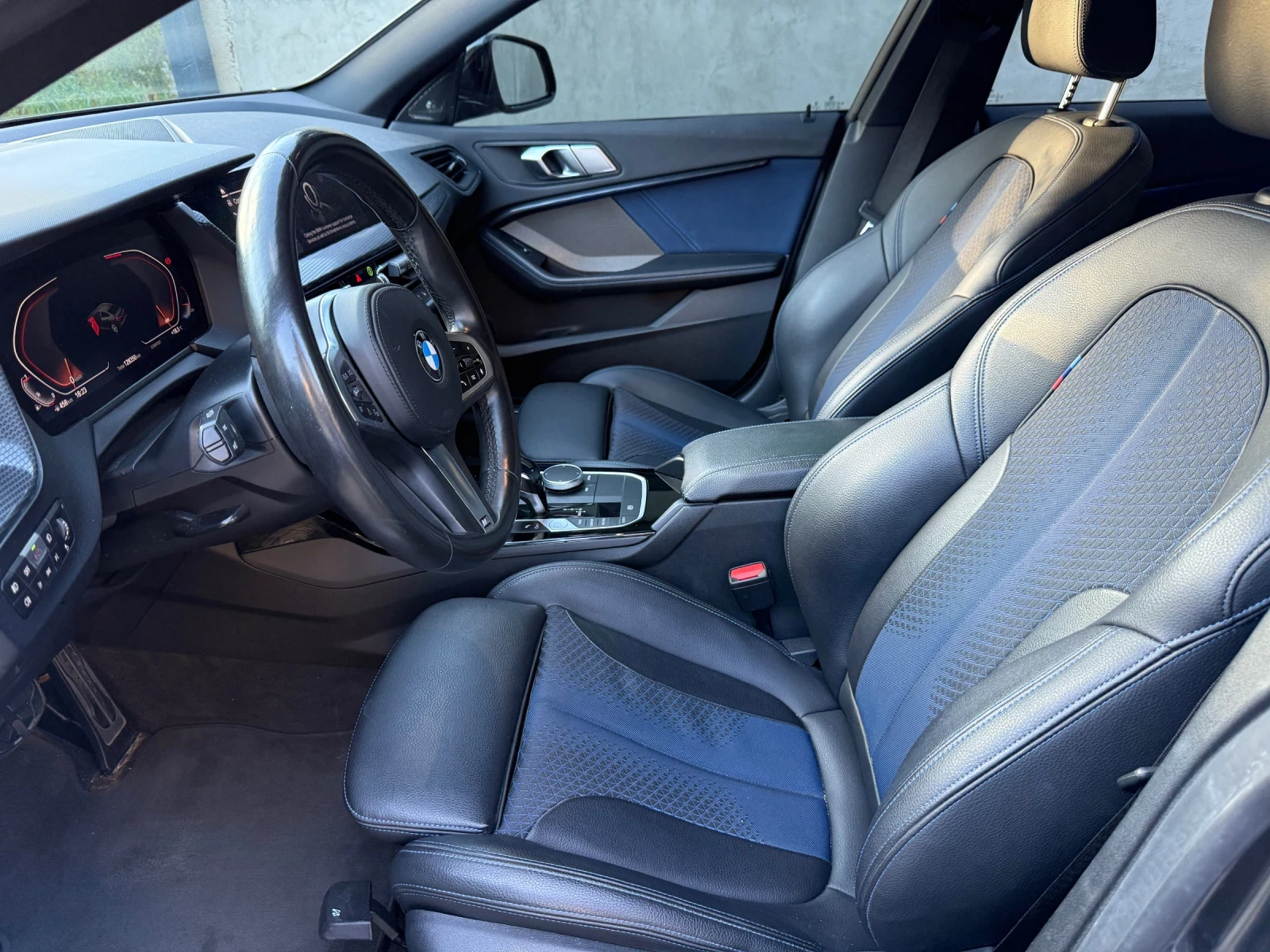 BMW 2 Gran Coupe 218i M-Pack, снимка 5 - Автомобили и джипове - 53940950