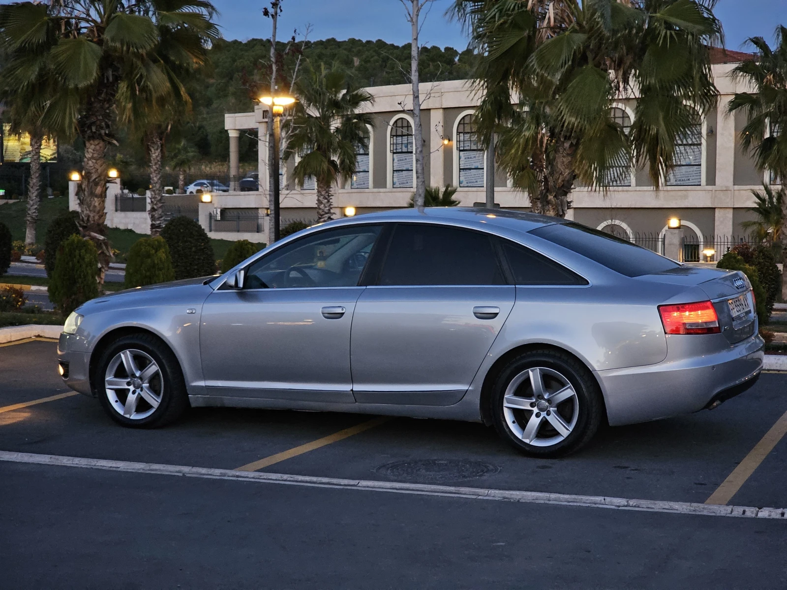 Audi A6, снимка 9 - Автомобили и джипове - 54084174