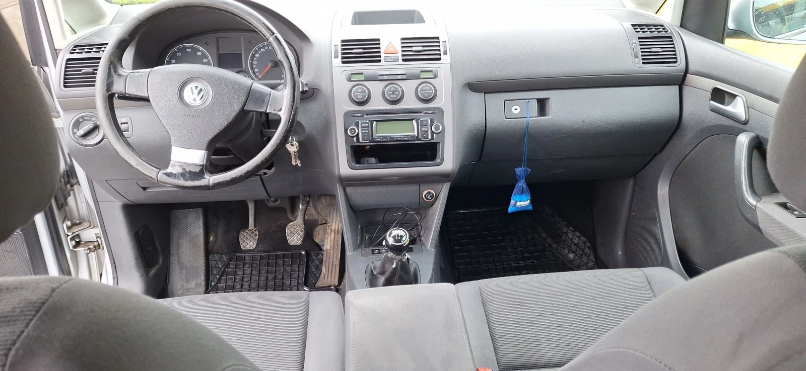 VW Touran 2.0 i бензин/метан/ газ, снимка 6 - Автомобили и джипове - 54091082