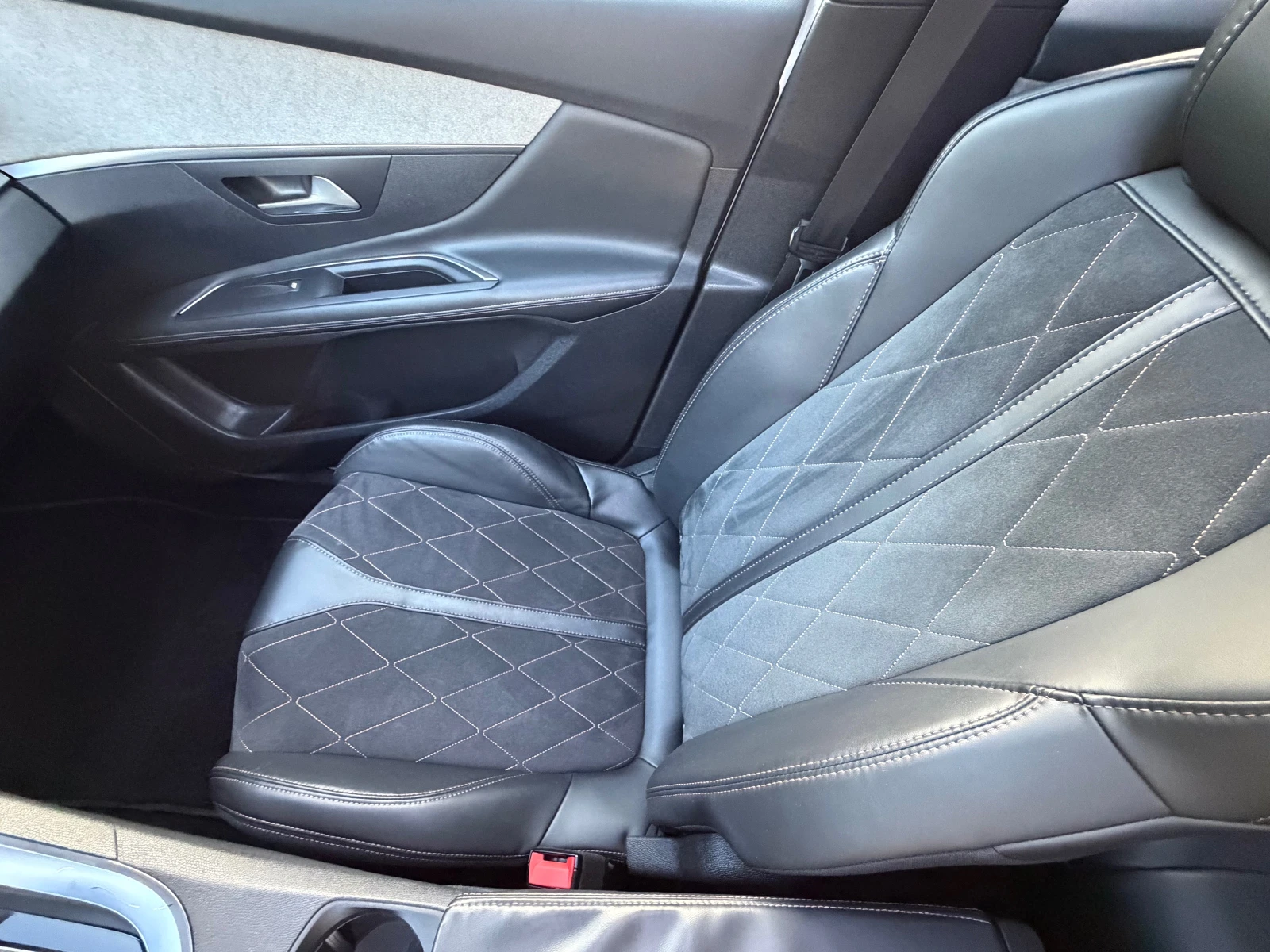 Peugeot 3008 2.0HDI* GT-LINE* FULL, снимка 15 - Автомобили и джипове - 54442181