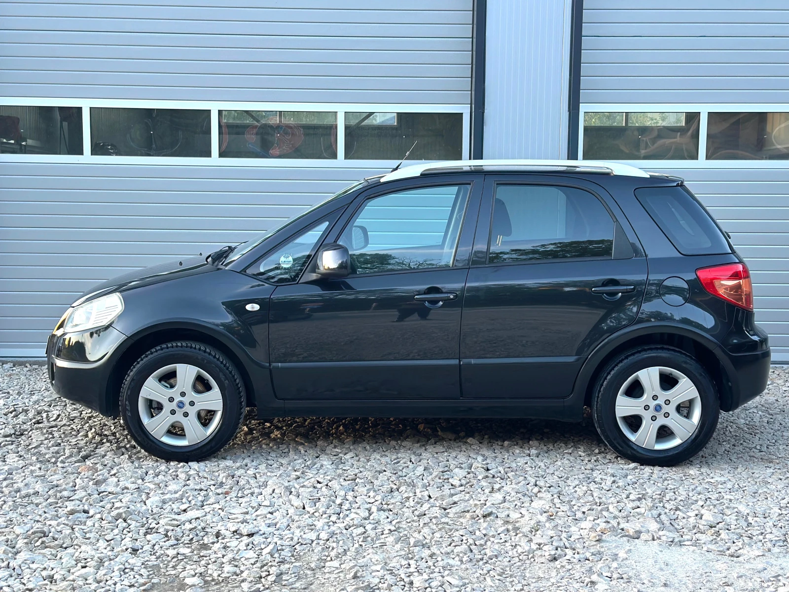 Fiat Sedici 1.6i 4x4 КЛИМАТРОНИК БЕЗ РЪЖДИ, снимка 3 - Автомобили и джипове - 54547174