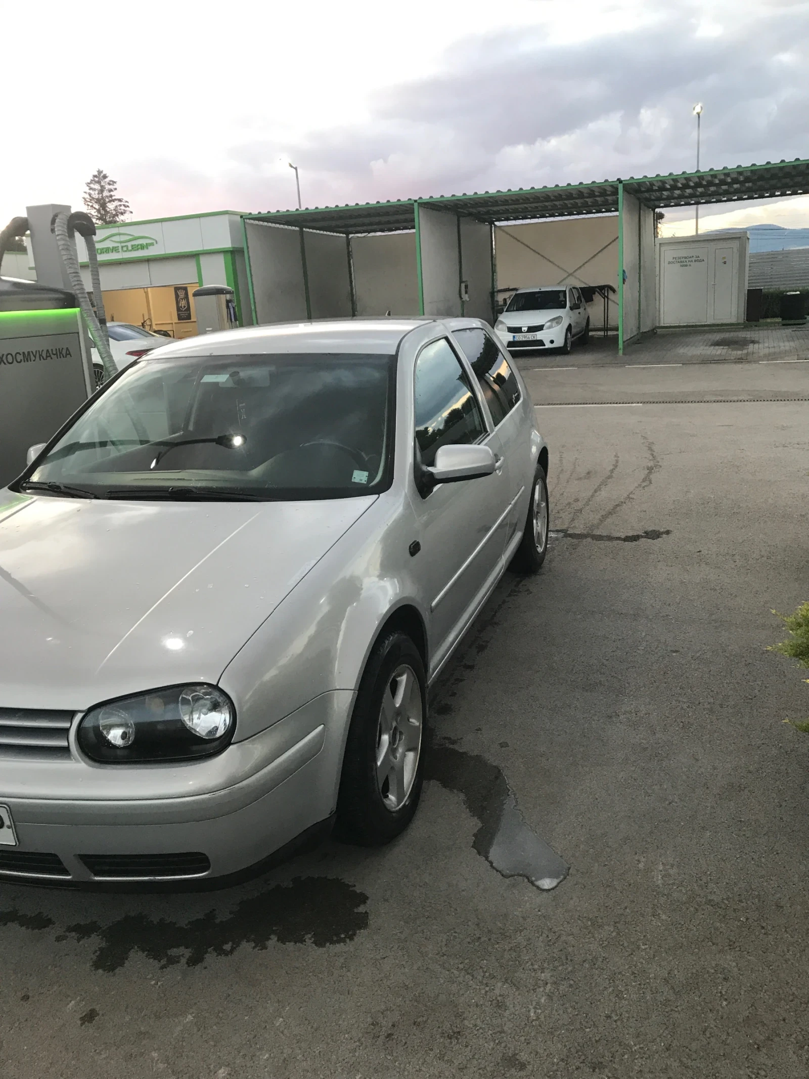 VW Golf, снимка 2 - Автомобили и джипове - 54585701