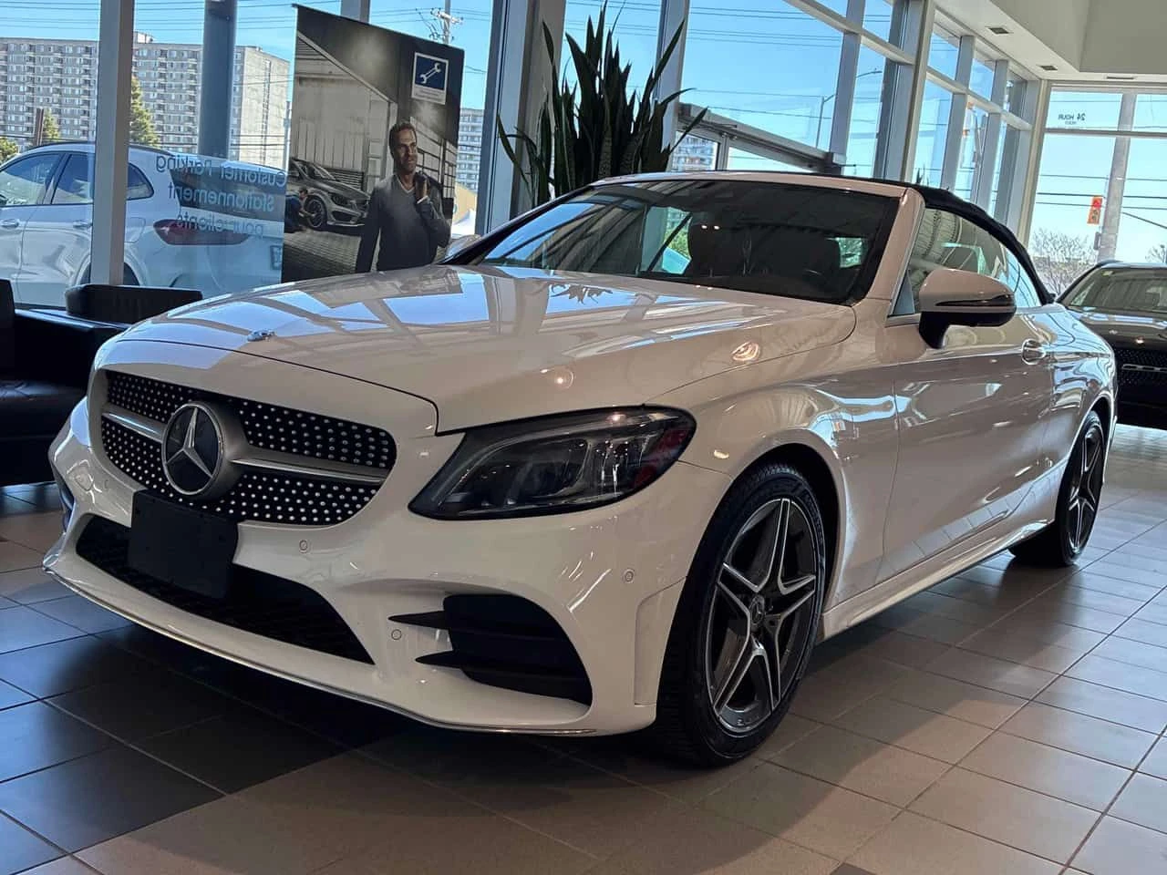 Mercedes-Benz C 300 ДИГИТАЛЕН КМ./КЛИП//CARFAX/ФИНАНСИРАНЕ , снимка 2 - Автомобили и джипове - 54662665