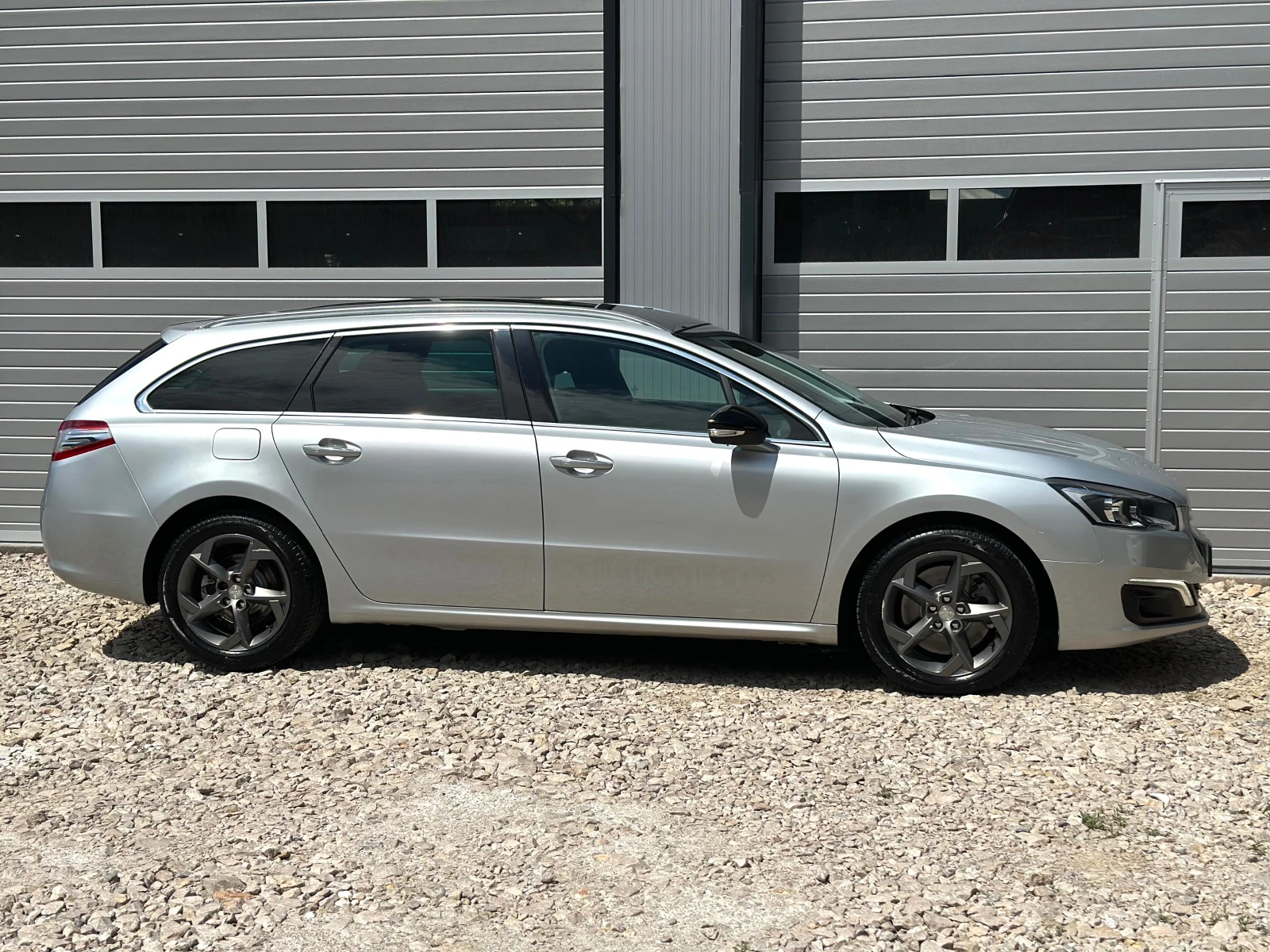 Peugeot 508 2.0HDI 180кс ФЕЙСЛИФТ ПАНОРАМА KEYLESS НАВИ, снимка 7 - Автомобили и джипове - 54672318
