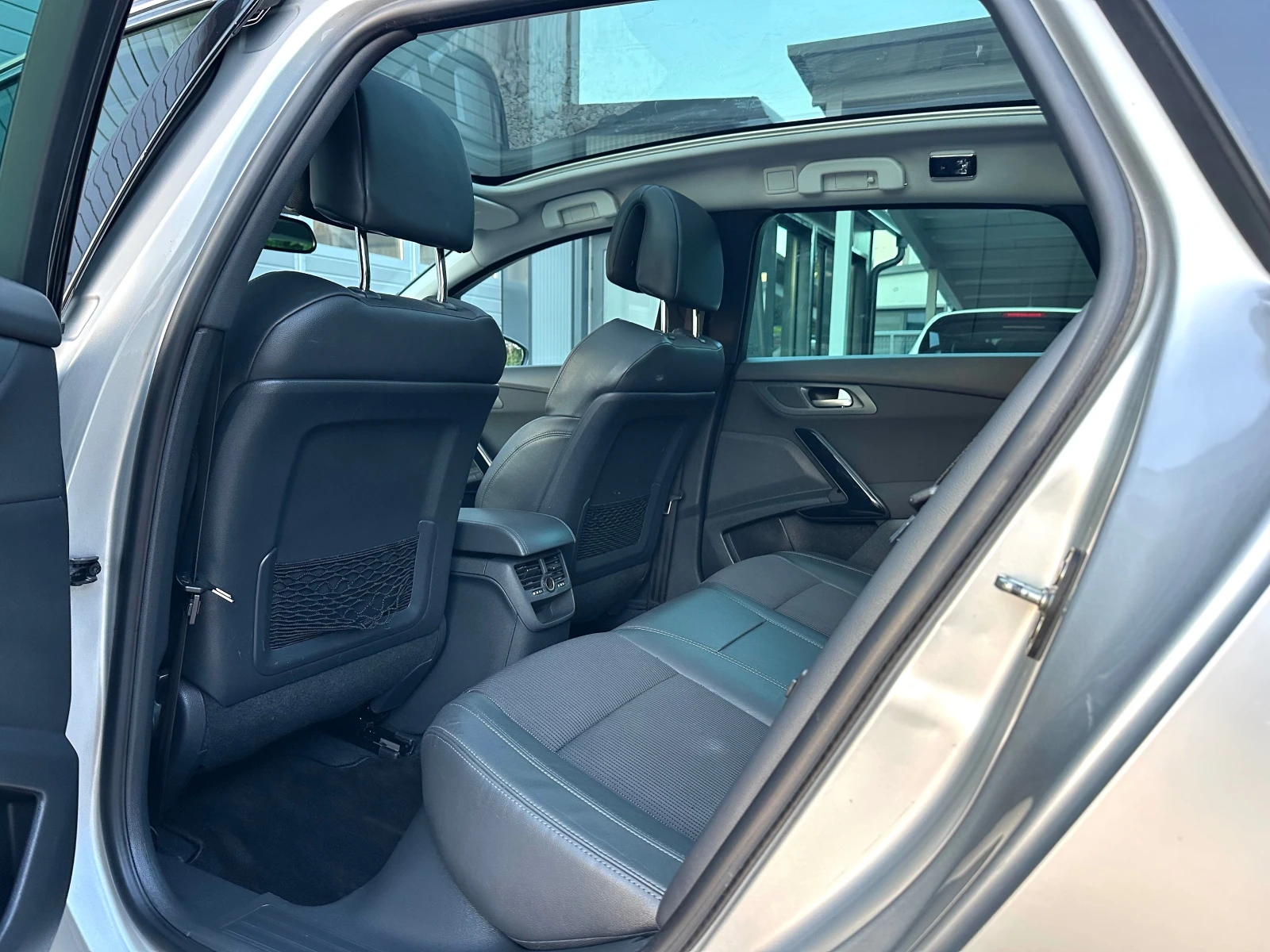 Peugeot 508 2.0HDI 180кс ФЕЙСЛИФТ ПАНОРАМА KEYLESS НАВИ, снимка 10 - Автомобили и джипове - 54672318