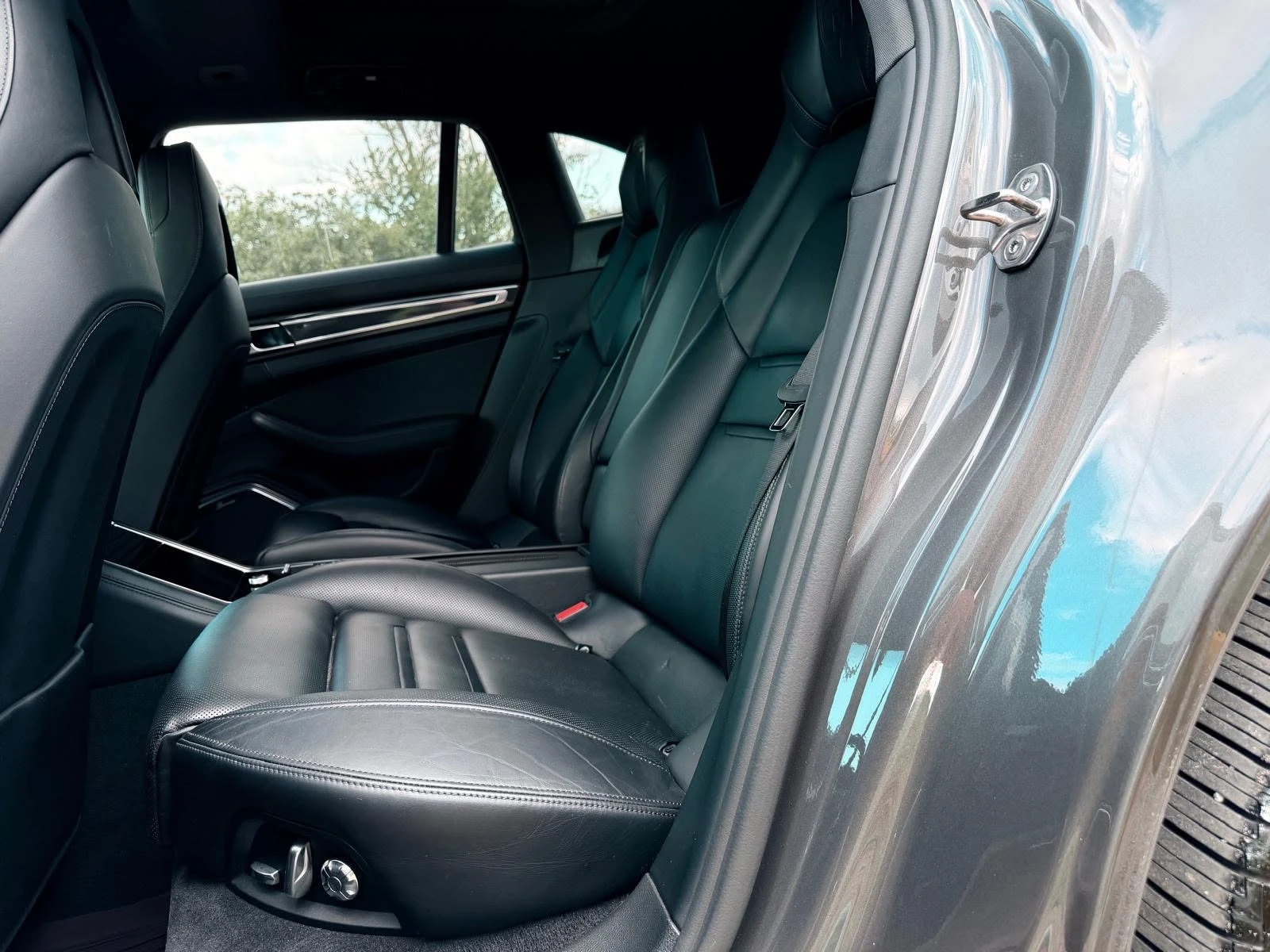 Porsche Panamera SPORT TURISMO 4E HYBRID, снимка 10 - Автомобили и джипове - 54684196
