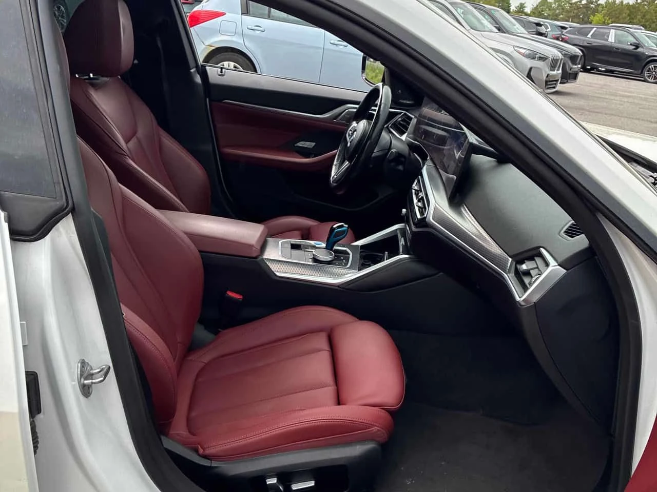 BMW i4 * M50 * ДИСТРОНИК * 360 * H/K, снимка 17 - Автомобили и джипове - 54716536