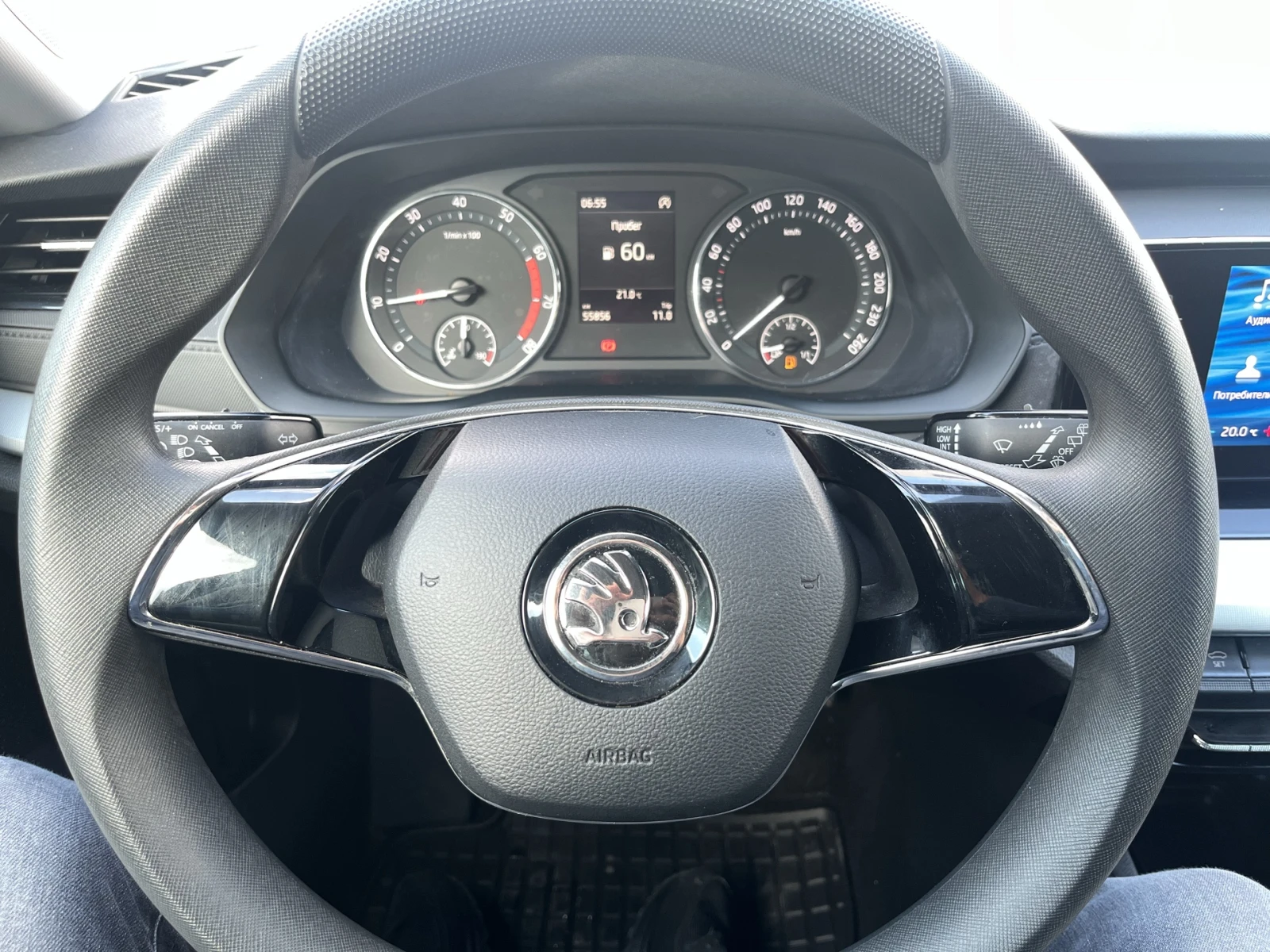 Skoda Octavia 1.5 TSI 6M, снимка 14 - Автомобили и джипове - 54752978