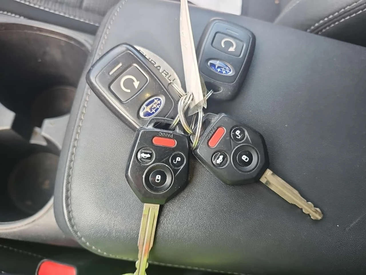 Subaru Outback * Cvt Convenience * CARFAX * 2 КЛЮЧА * ПАНО * , снимка 8 - Автомобили и джипове - 54820402