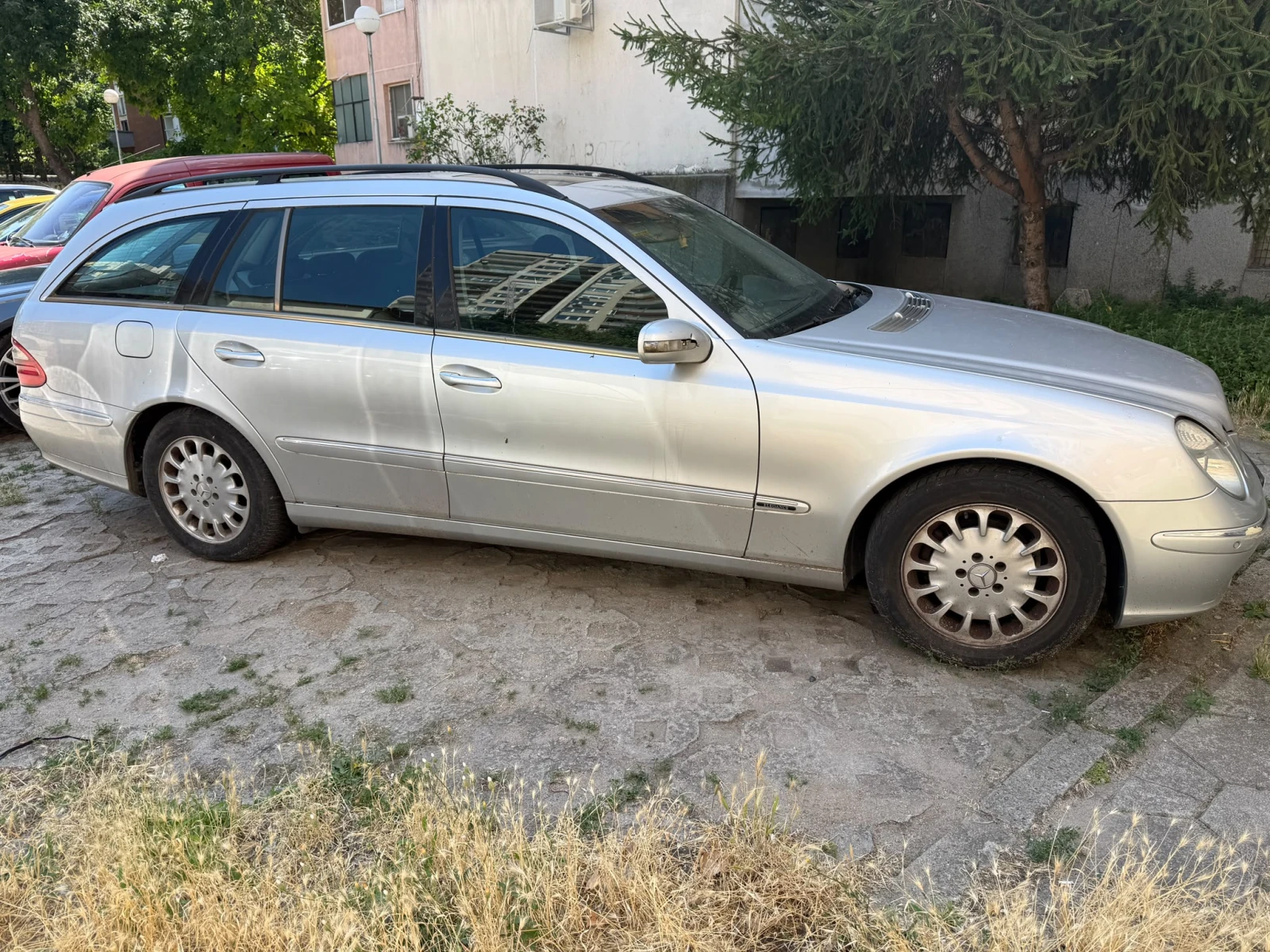 Mercedes-Benz E 270 Elegance, снимка 5 - Автомобили и джипове - 55453763