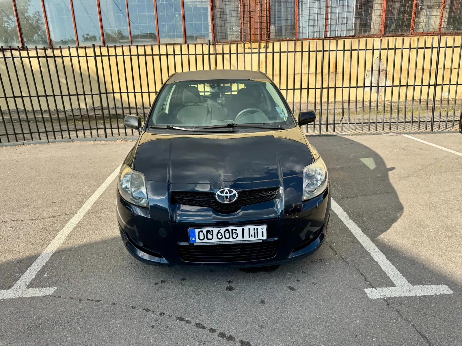 Toyota Auris 2.2 D-CAT, снимка 2 - Автомобили и джипове - 55468894