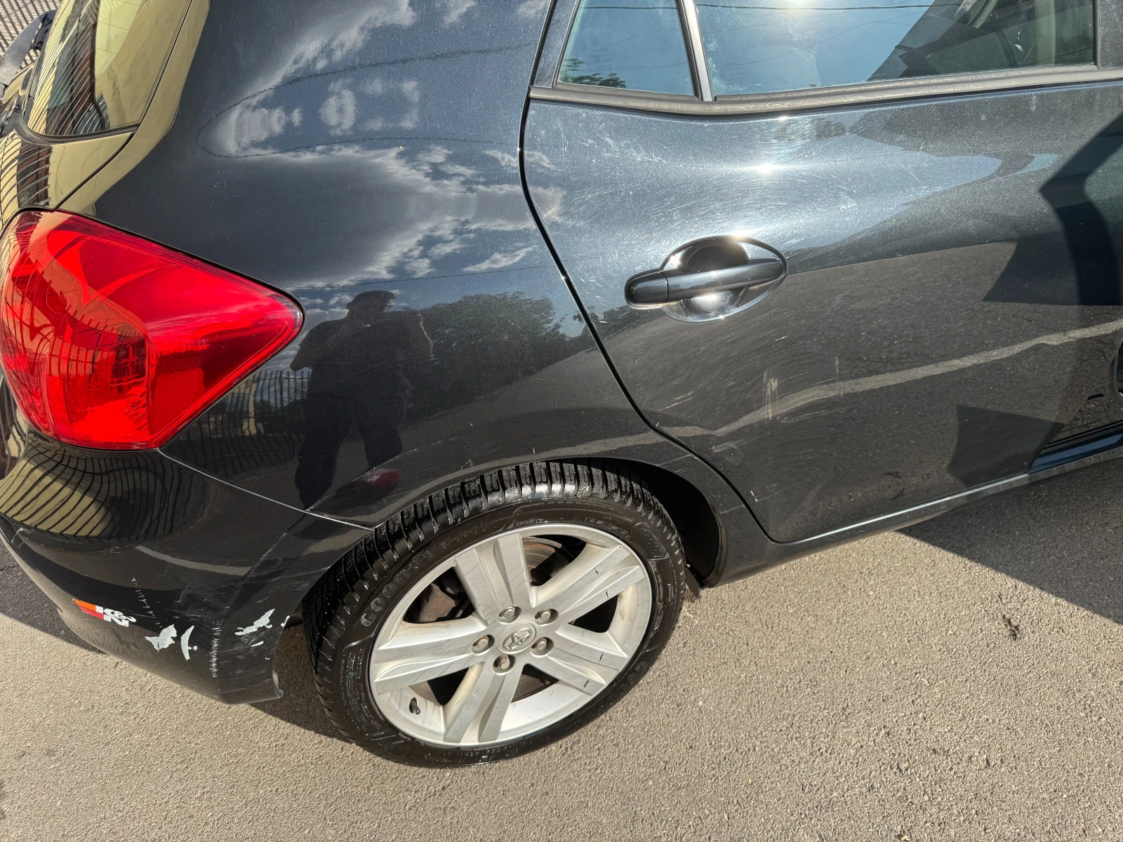 Toyota Auris 2.2 D-CAT, снимка 11 - Автомобили и джипове - 55468894