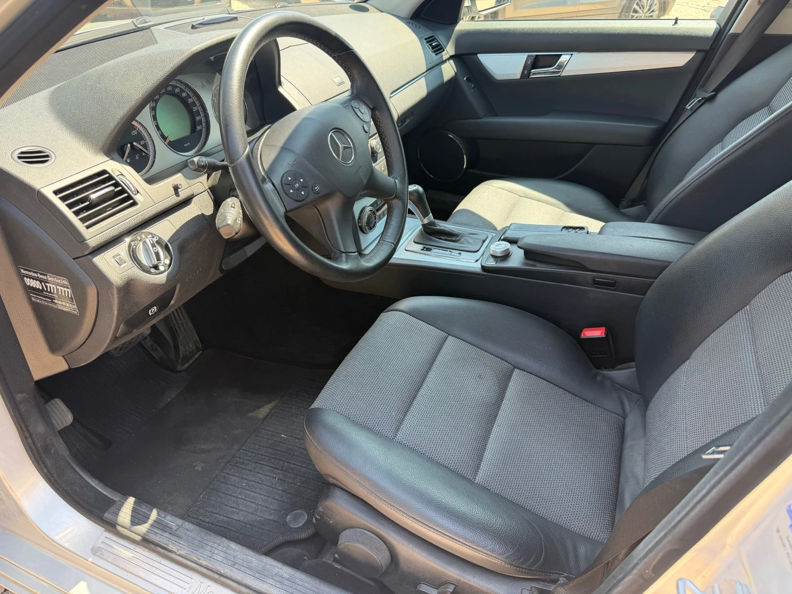 Mercedes-Benz C 200 C200cdi Автоматик !!!, снимка 8 - Автомобили и джипове - 55581603