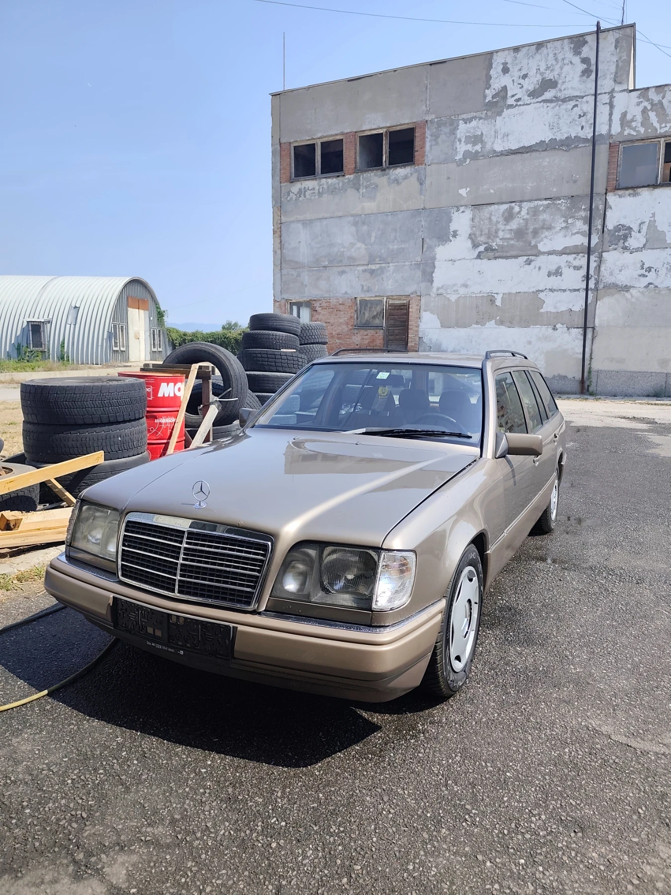 Mercedes-Benz 124 230TE