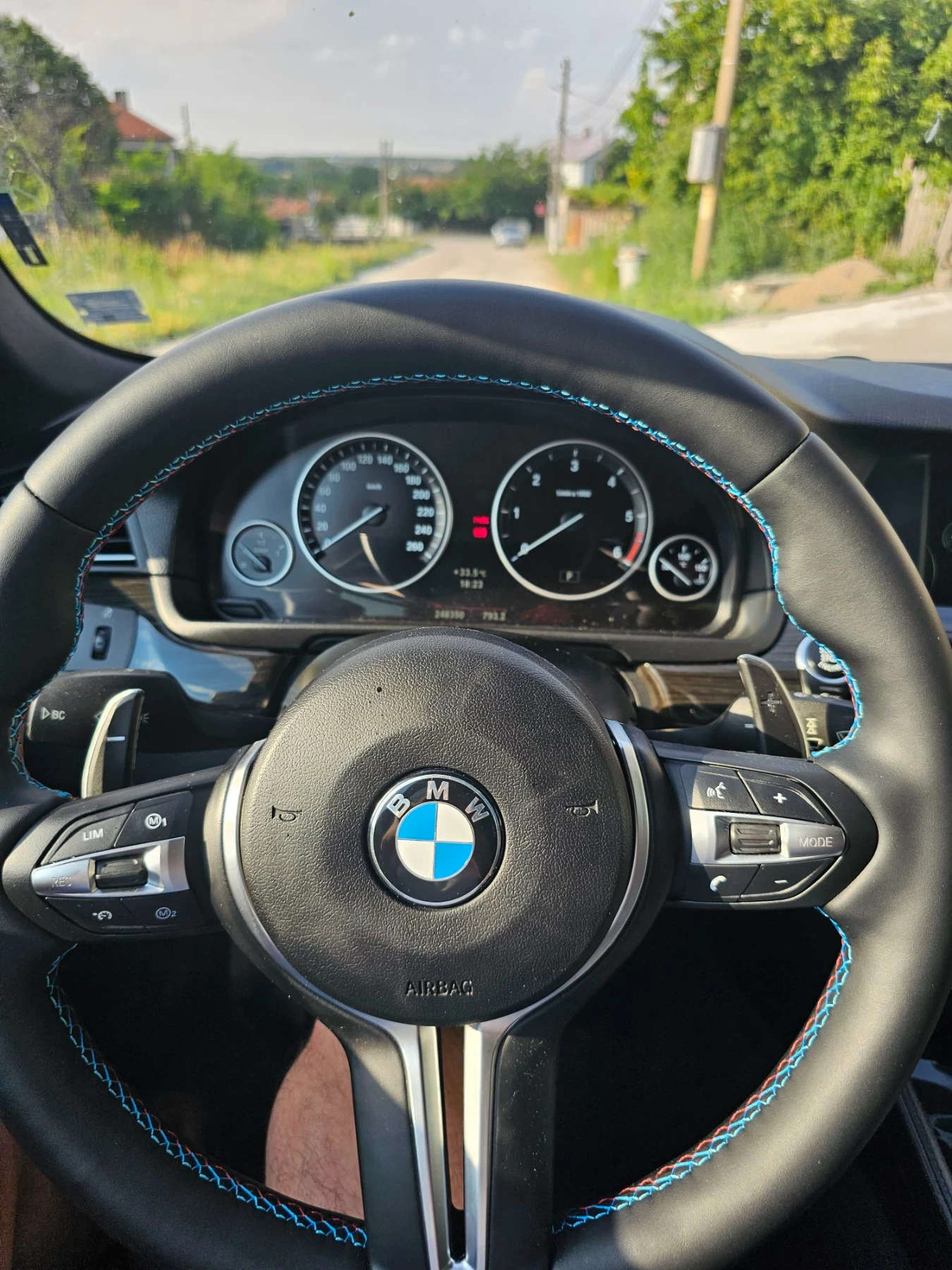 BMW 530, снимка 8 - Автомобили и джипове - 55940038