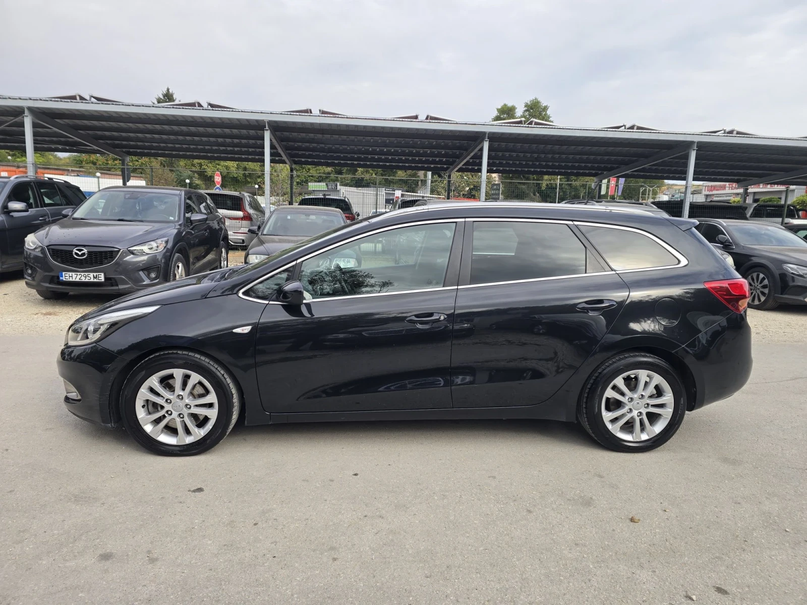 Kia Ceed 1.6D 110к.с Камера Кожа , снимка 7 - Автомобили и джипове - 56220331