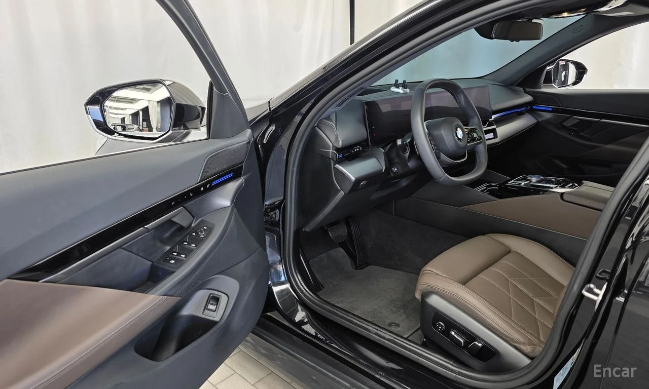 BMW 520 i, снимка 8 - Автомобили и джипове - 56431798