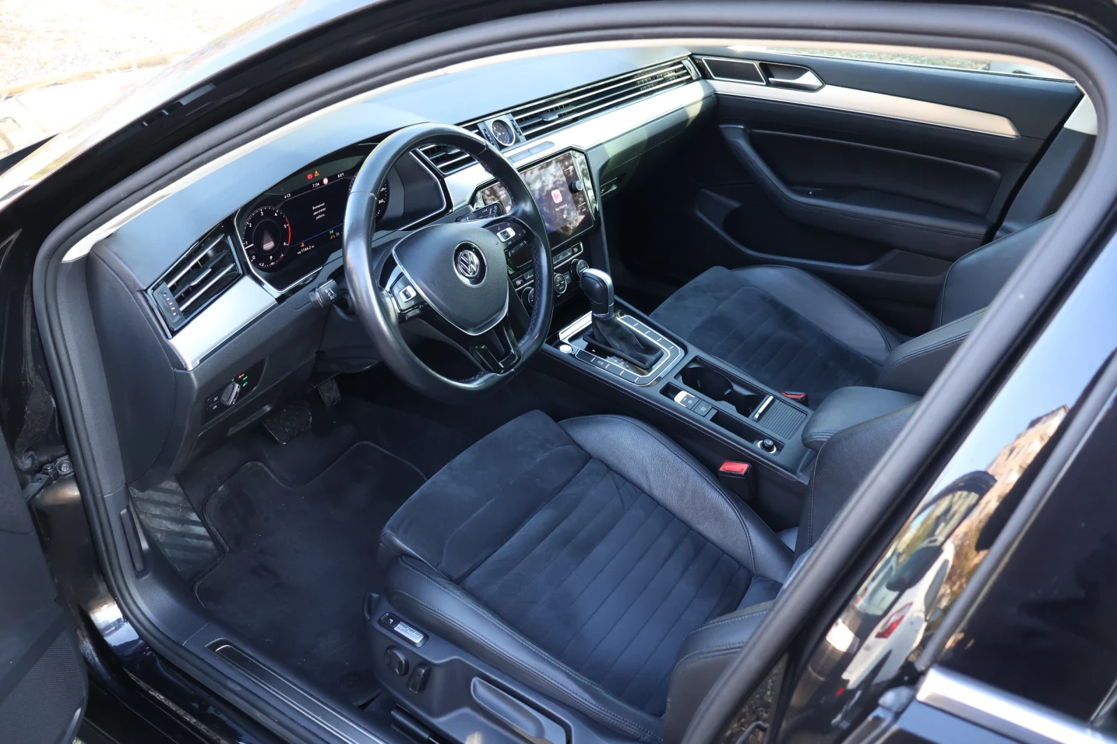 VW Passat 2.0d Highline* �����* ���������* ������* CarPlay*  | Mobile.bg � ����������� 7