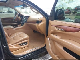 Cadillac Escalade * ESV* PLATINUM* ПАНО* KEYLESS* Camera* ПОДГРЕВ* , снимка 10