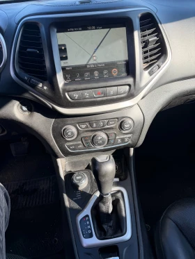Jeep Cherokee 2.2M-JET 4WD AVTOMAT/NAVI/KOJA/PANORAMA/KAMERA  | Mobile.bg � ����� ������ 15