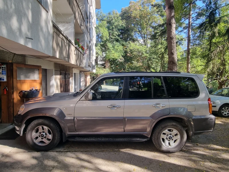 Hyundai Terracan 2.9 CRDi, снимка 3 - Автомобили и джипове - 47685336