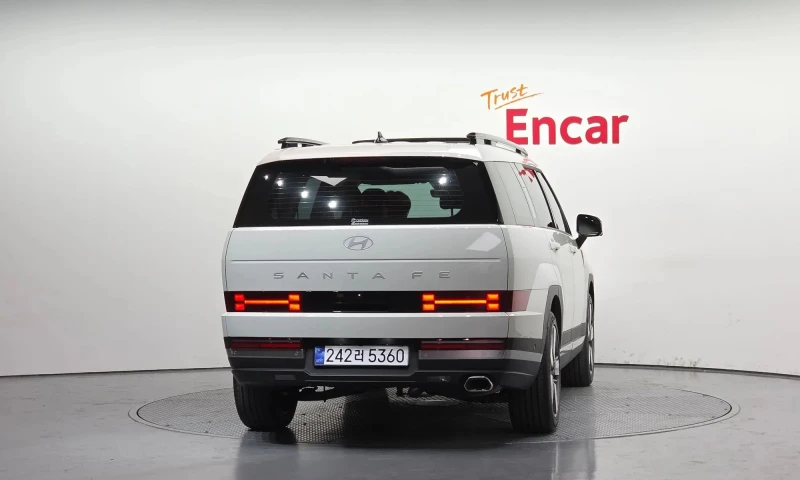 Hyundai Santa fe Gasoline 2.5T 2Wd, снимка 4 - Автомобили и джипове - 52144219