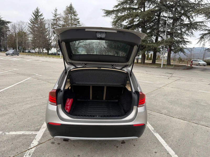 BMW X1 2.0///X-Drive///CarPlay-AndroidAuto///Xenon///LED, снимка 5 - Автомобили и джипове - 53204118