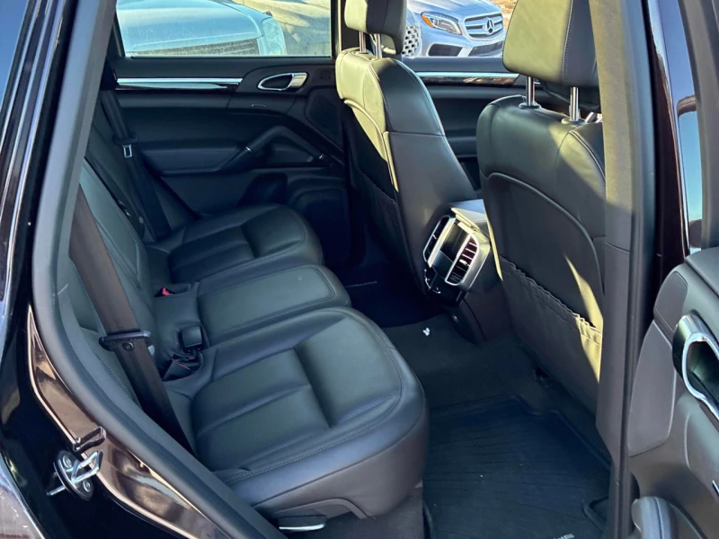 Porsche Cayenne S AWD * ДИСТРОНИК* ОБДУХВАНЕ* 360 КАМЕРА* , снимка 14 - Автомобили и джипове - 53381198