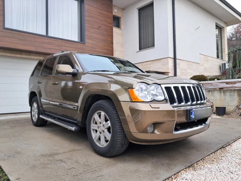 Jeep Grand cherokee 3.0 CRD-138000км-ПЪЛНА СЕРВИЗНА ИСТОРИЯ, снимка 2 - Автомобили и джипове - 53391943