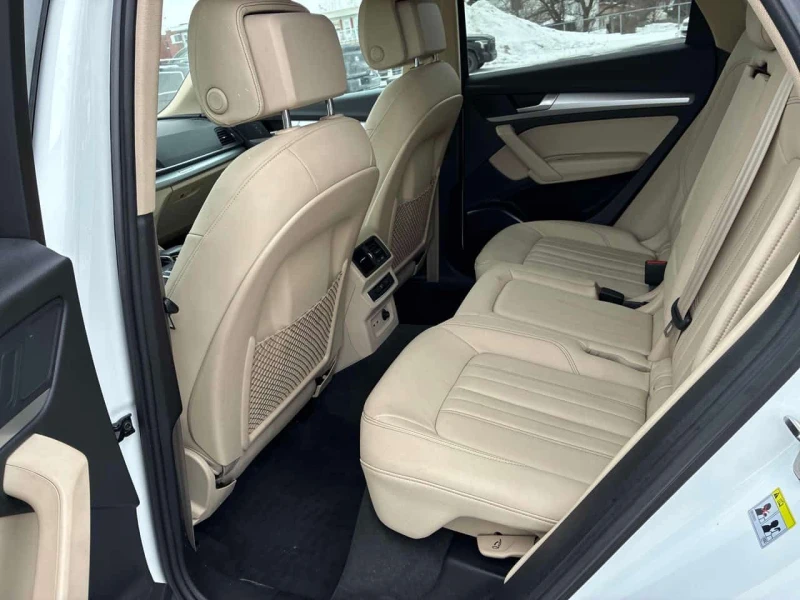 Audi Q5 Komfort/ДИСТРОНИК/ПРЕДСТАВИТЕЛСТВО НА AUDI, снимка 11 - Автомобили и джипове - 53584056