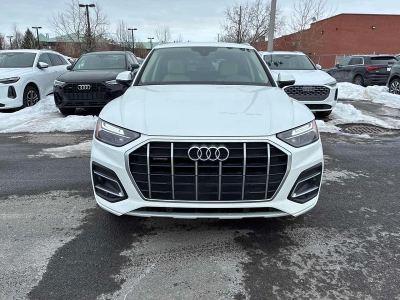 Audi Q5 Komfort/ДИСТРОНИК/ПРЕДСТАВИТЕЛСТВО НА AUDI, снимка 2 - Автомобили и джипове - 53584056