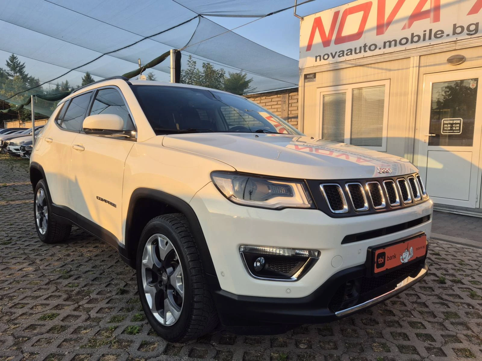 Jeep Compass 2.0D-140кс-LIMITED-4X4 - изображение 5