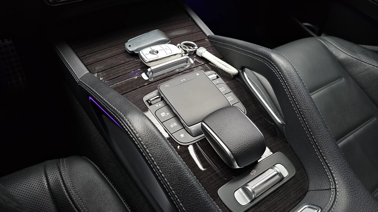 Mercedes-Benz GLE 400 2020* PANAMERICANA* BLK OPTIC* 53 PK* ОБДУХ* HEAD-, снимка 11 - Автомобили и джипове - 54080240