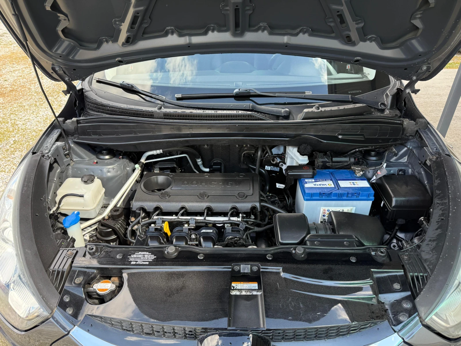 Hyundai IX35 2.0 бензин, снимка 11 - Автомобили и джипове - 54160727