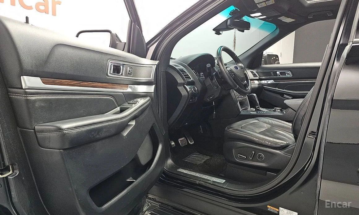 Ford Explorer, снимка 10 - Автомобили и джипове - 54454288