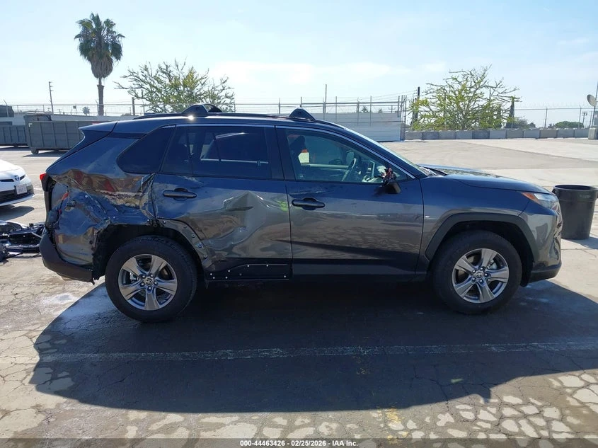 Toyota Rav4 Hybrid XLE * КРАЙНА ЦЕНА* , снимка 13 - Автомобили и джипове - 54490579