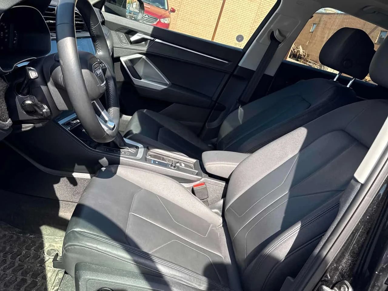 Audi Q3 * Progressiv * АВТОКРЕДИТ БЕЗ ПЪРВОНАЧАЛНА ВНОСКА*, снимка 12 - Автомобили и джипове - 55141611