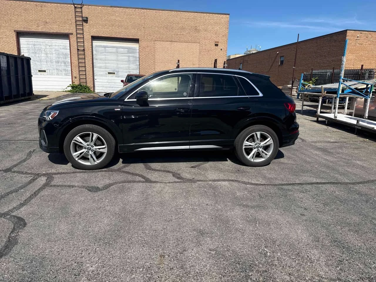 Audi Q3 * Progressiv * АВТОКРЕДИТ БЕЗ ПЪРВОНАЧАЛНА ВНОСКА*, снимка 2 - Автомобили и джипове - 55141611