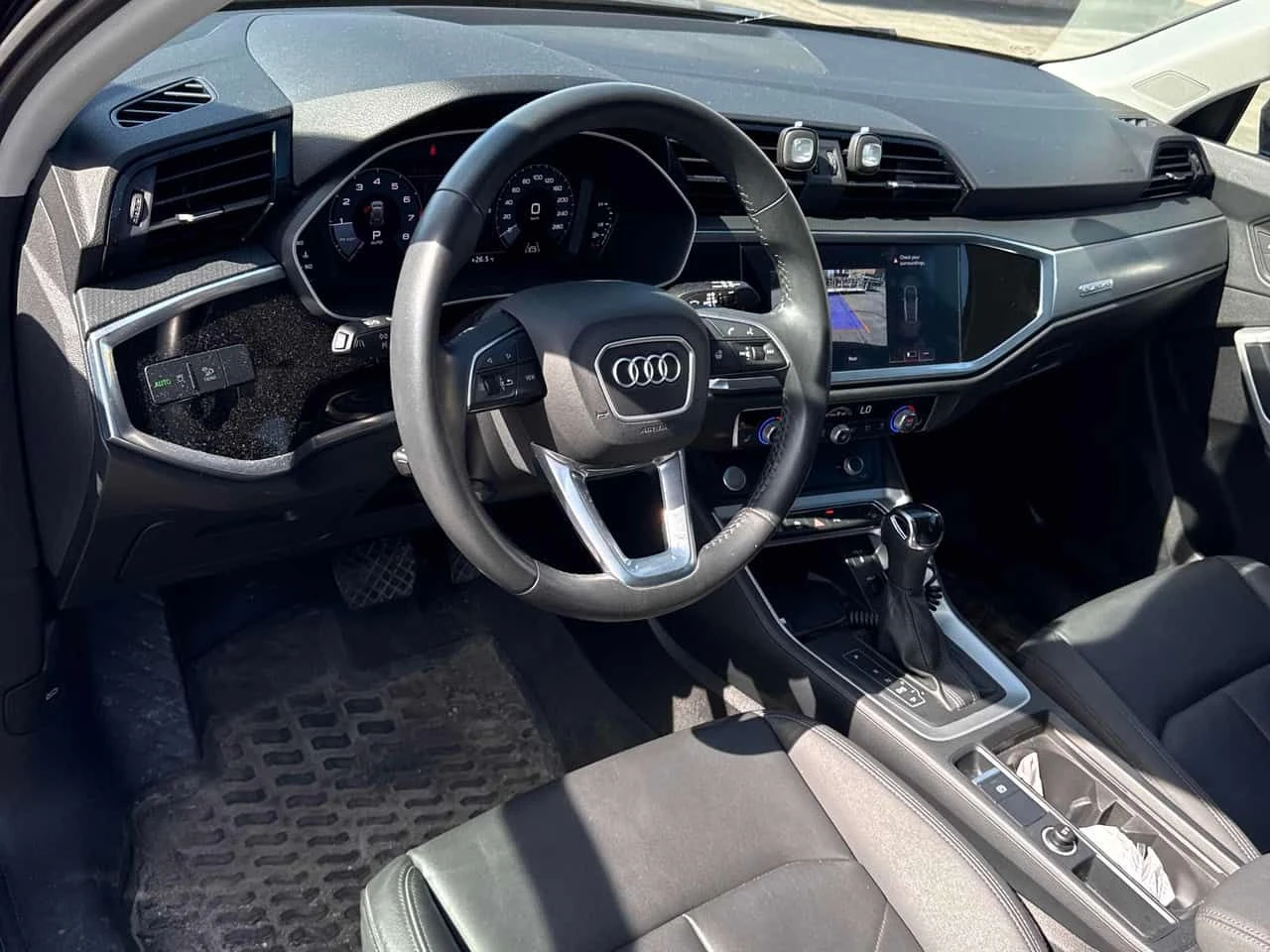 Audi Q3 * Progressiv * АВТОКРЕДИТ БЕЗ ПЪРВОНАЧАЛНА ВНОСКА*, снимка 5 - Автомобили и джипове - 55141611
