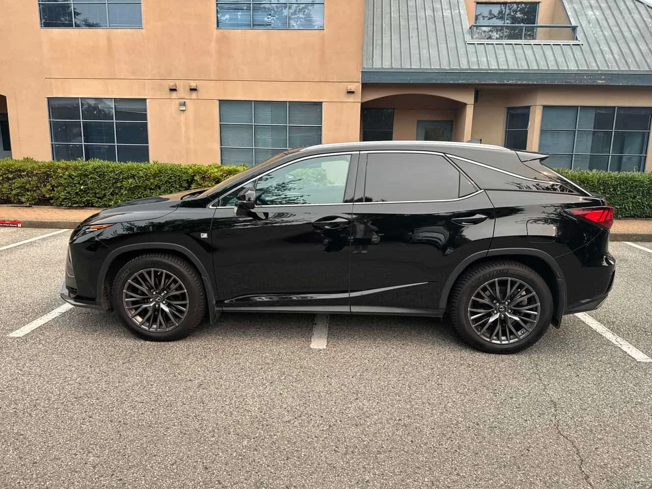 Lexus RX 350 * AWD 4dr * CARFAX * ФИНАНСИРАНЕ* КЛИП, снимка 2 - Автомобили и джипове - 55583771