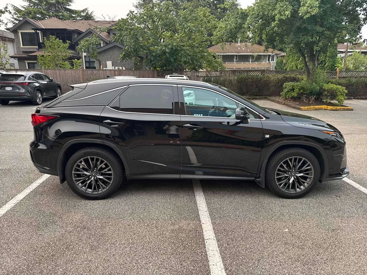 Lexus RX 350 * AWD 4dr * CARFAX * ФИНАНСИРАНЕ* КЛИП, снимка 3 - Автомобили и джипове - 55583771