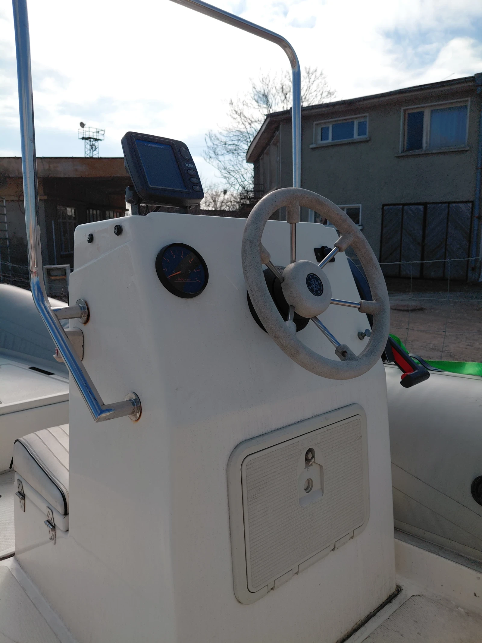 Лодка Yamaha YAM480R, снимка 6 - Воден транспорт - 54058916