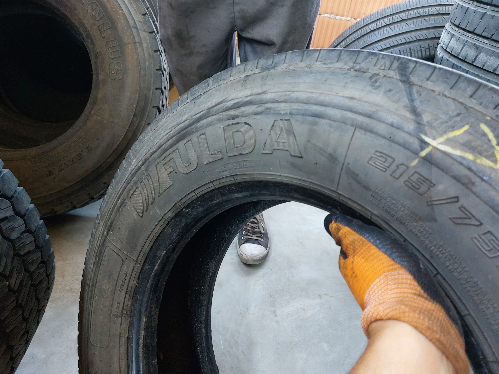 ���� 215/75R17.5 | Mobile.bg � ����������� 4