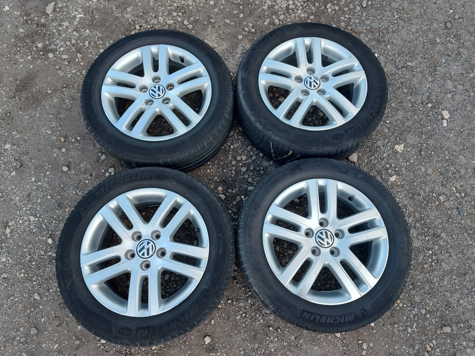   VW Touran | Mobile.bg   1