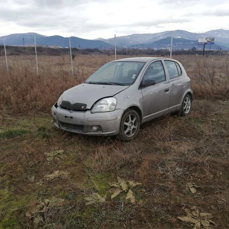 Toyota Yaris 1.5 sport 1.0 Benz., снимка 2 - Автомобили и джипове - 44102305